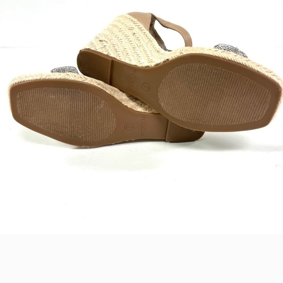 Steve Madden Beige and Glittering Silver Platform Sandals - Picture 4 of 10